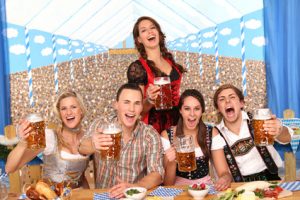 BG Wegeunfall Arbeitgeber Einladung Kunden Oktoberfest